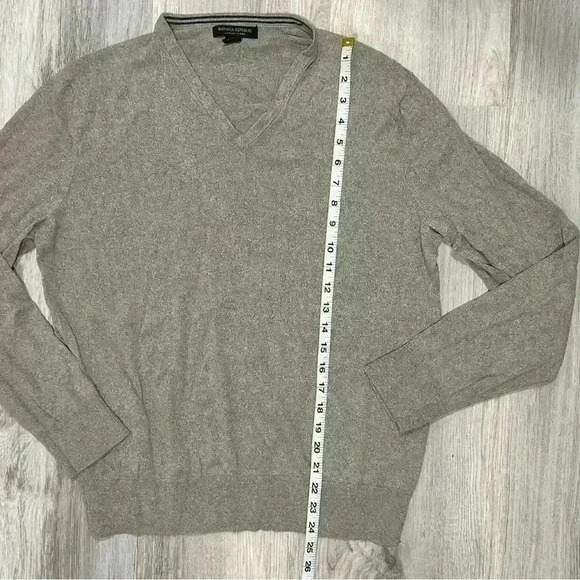 Banana Republic Luxury Blend V-Neck Sweater Silk Cashmere Cotton Size L - Picture 3 of 7